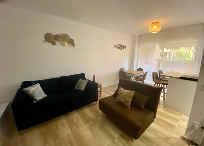 Апартаменти Charming In Alicate Playa *
